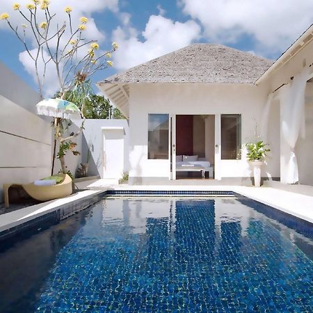 Kamuela Villas Seminyak Exterior photo
