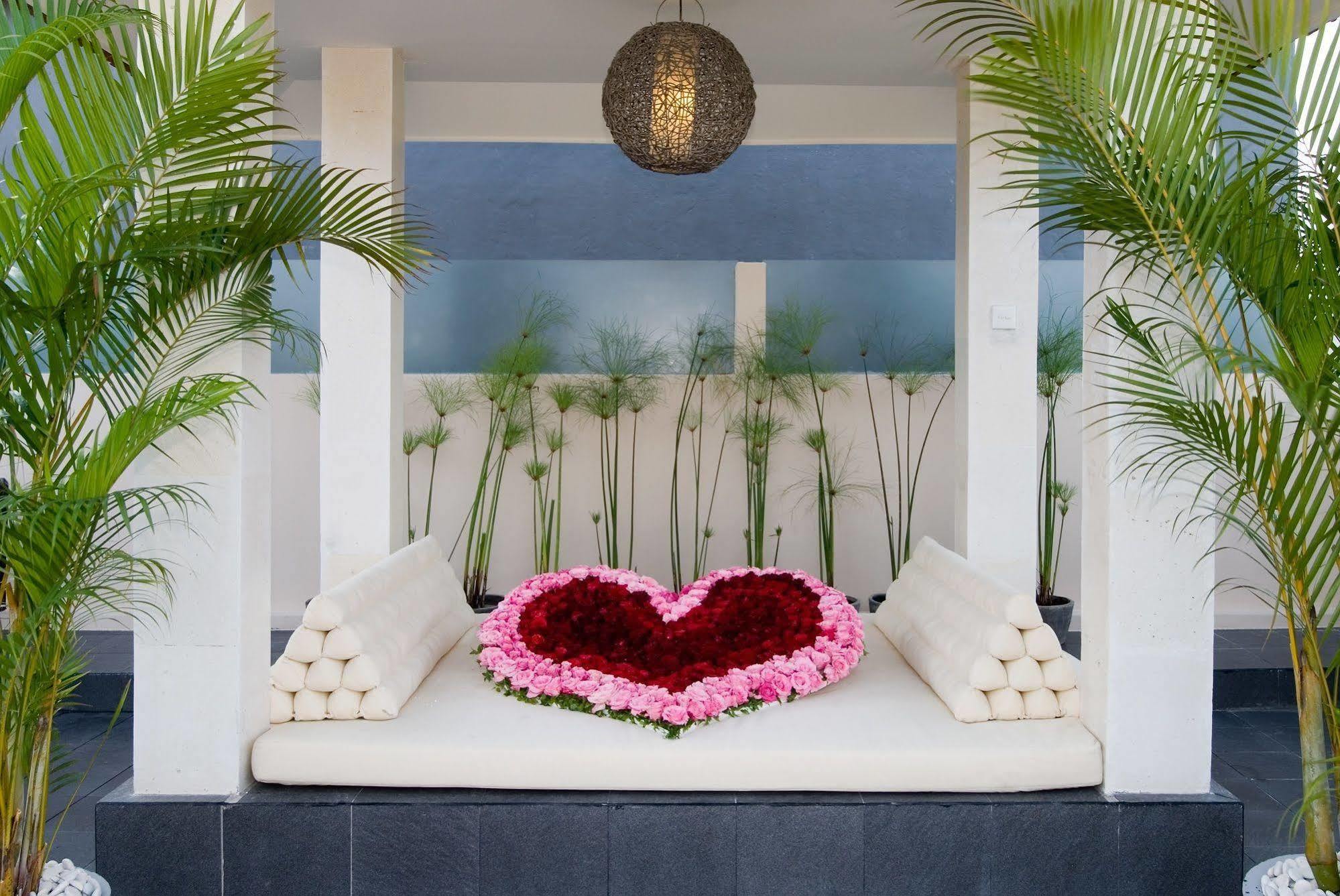 Kamuela Villas Seminyak Exterior photo