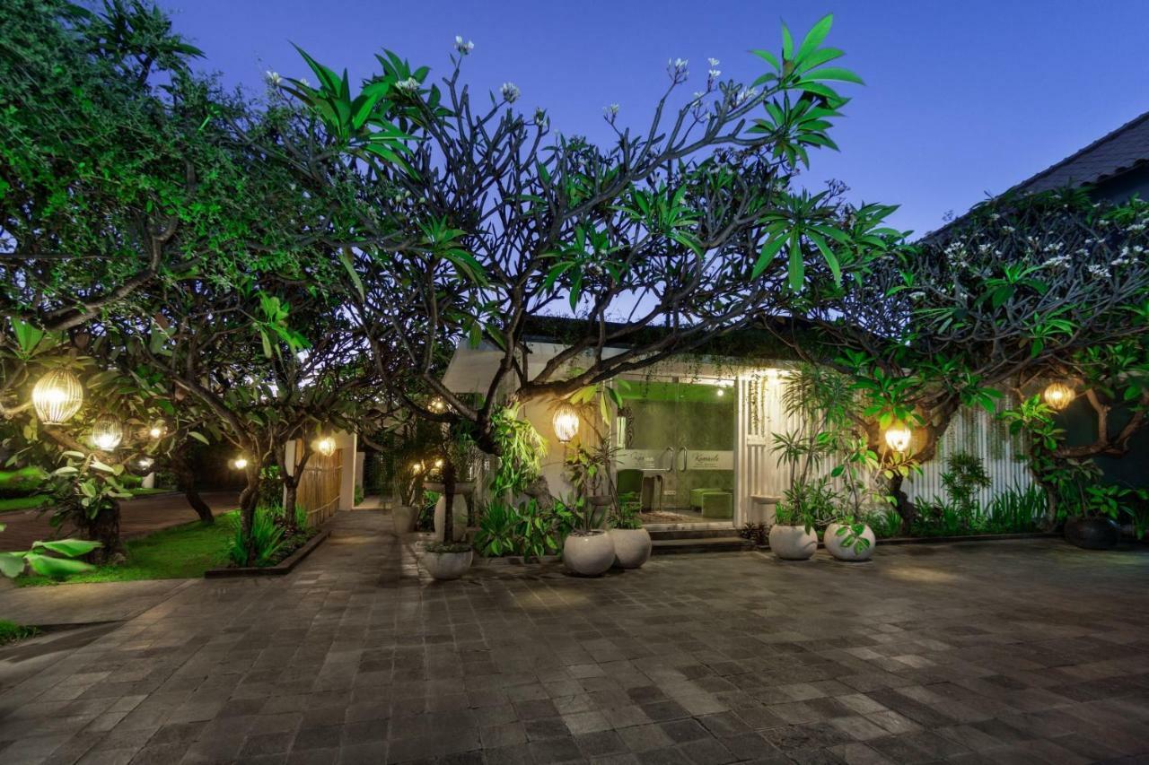 Kamuela Villas Seminyak Exterior photo